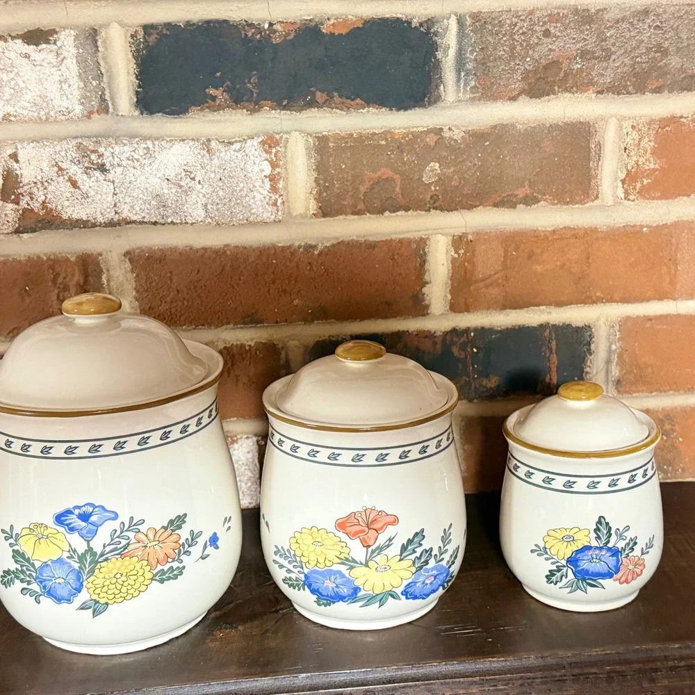 Vintage 1982 M Kamenstein Floral Ceramic Kitchen Canister Set of 3 Cream Multi